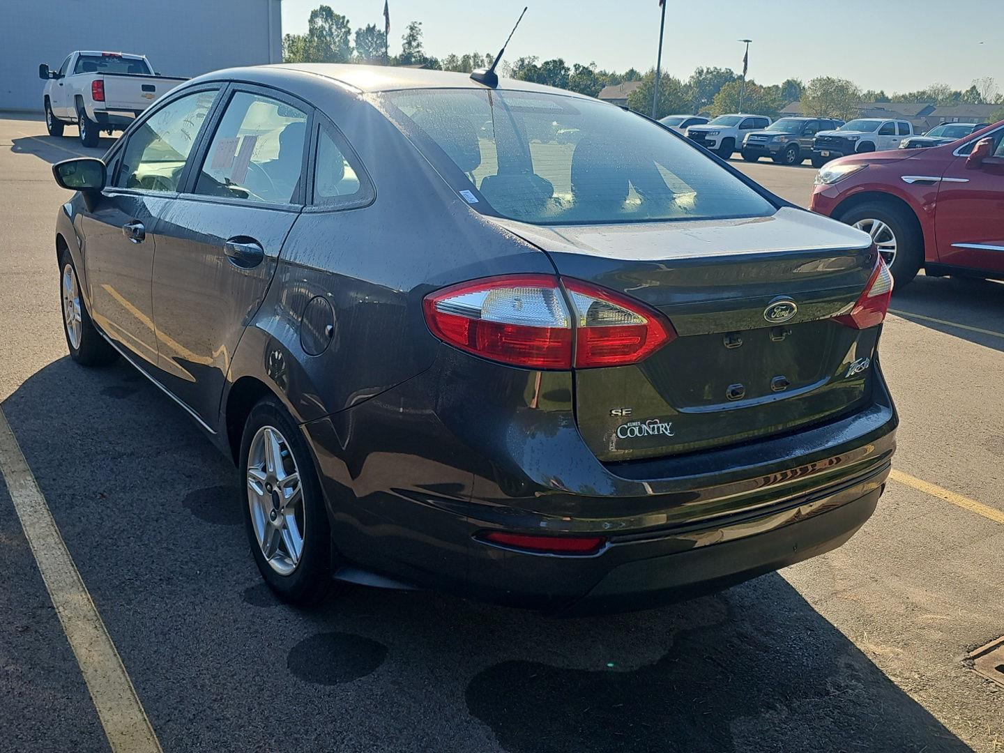 2017 Ford Fiesta SE photo 4