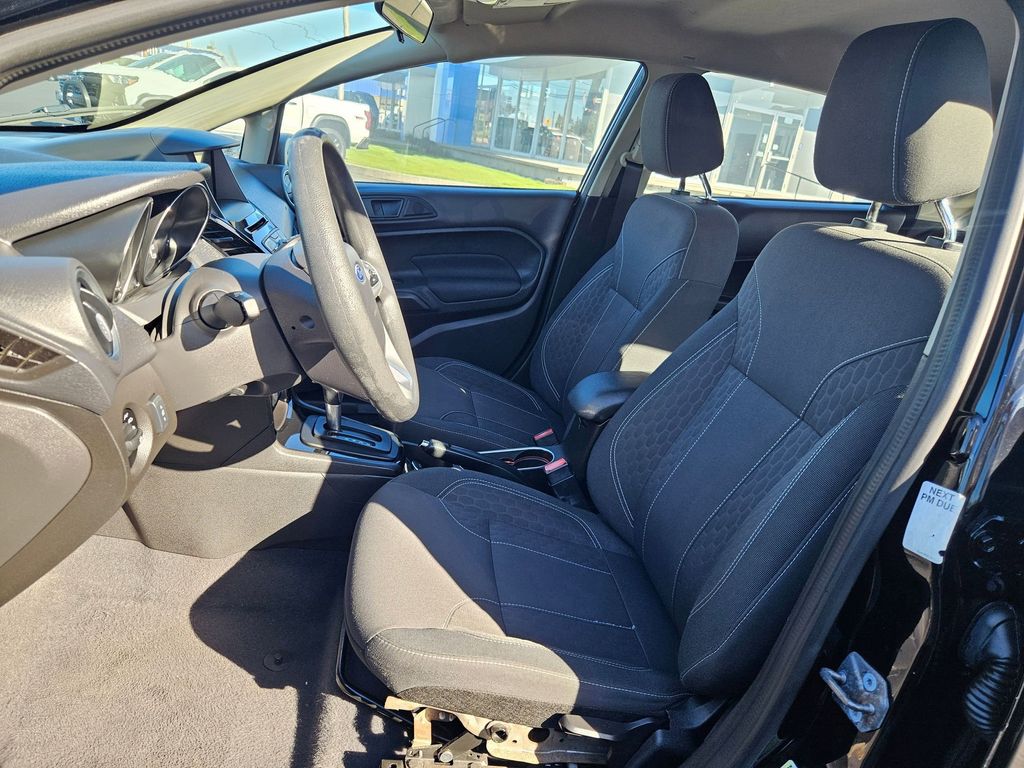 2019 Ford Fiesta SE photo 13