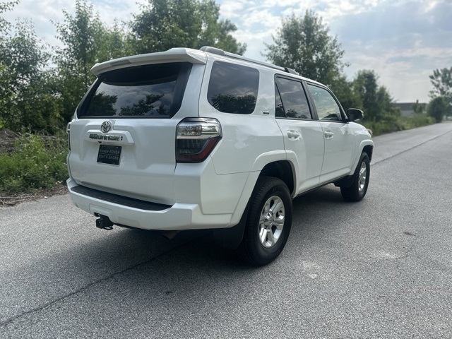 2022 Toyota 4Runner SR5 Premium photo 4