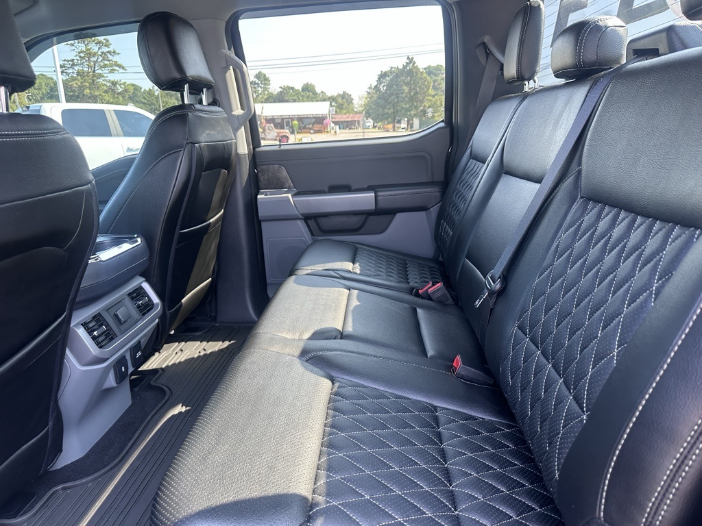 2023 Ford F-150 XLT photo 2