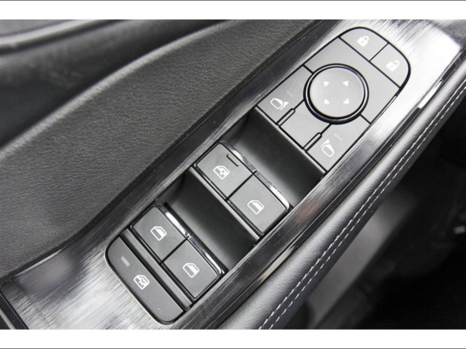 2026 Nissan Rogue SV White at Robbins Nissan