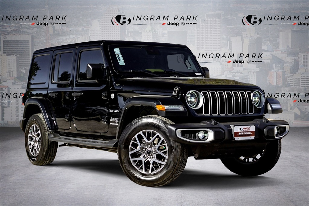 2024 Jeep Wrangler 4-Door Sahara's photo