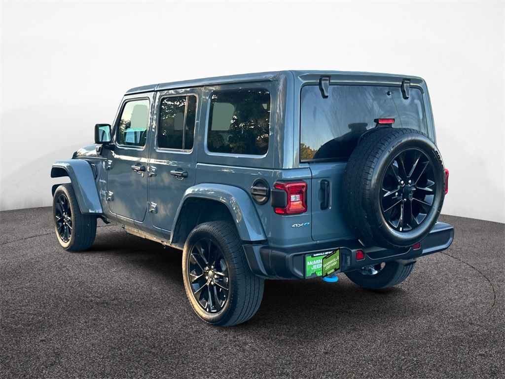 2024 Jeep Wrangler Sahara 4xe photo 3