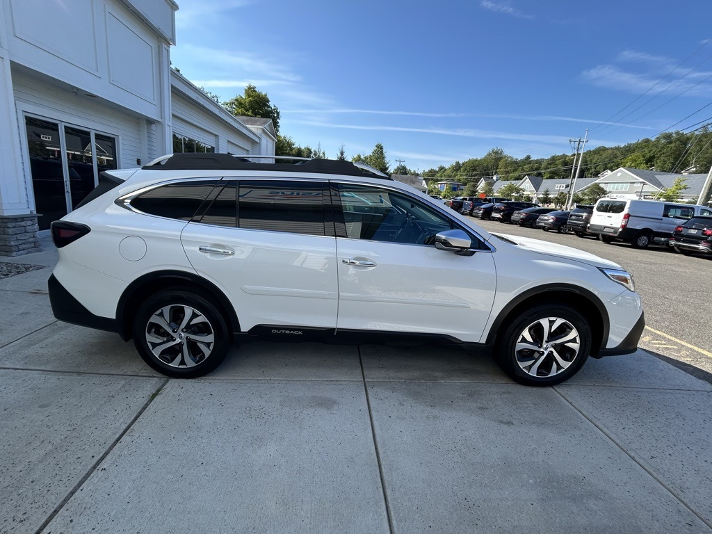 2020 Subaru Outback Touring photo 3