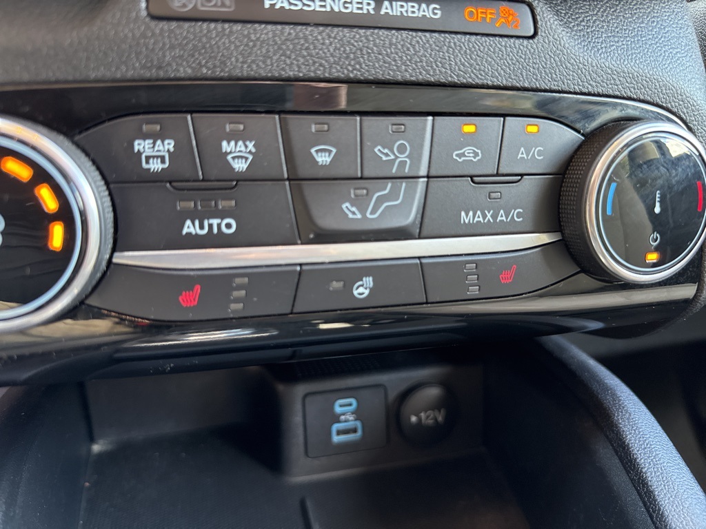 2022 Ford Escape SE photo 23