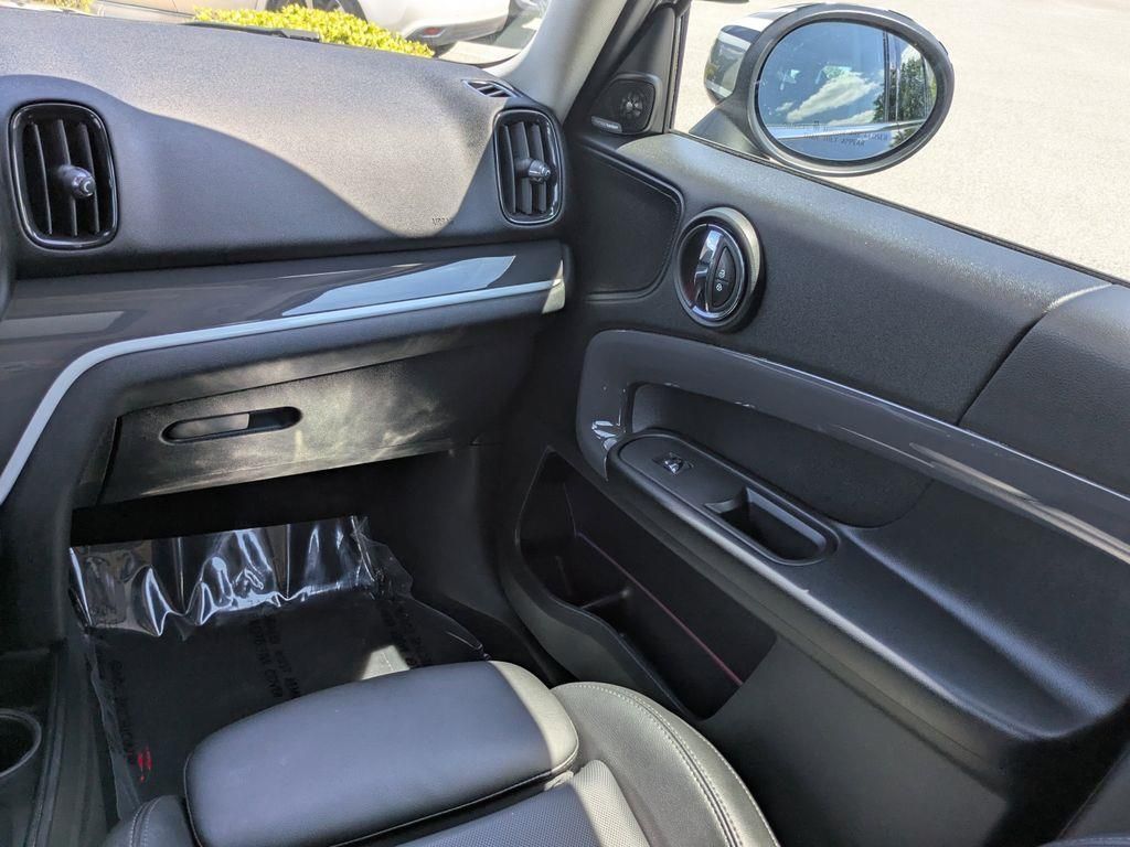 2020 Mini Cooper S ALL4 photo 15