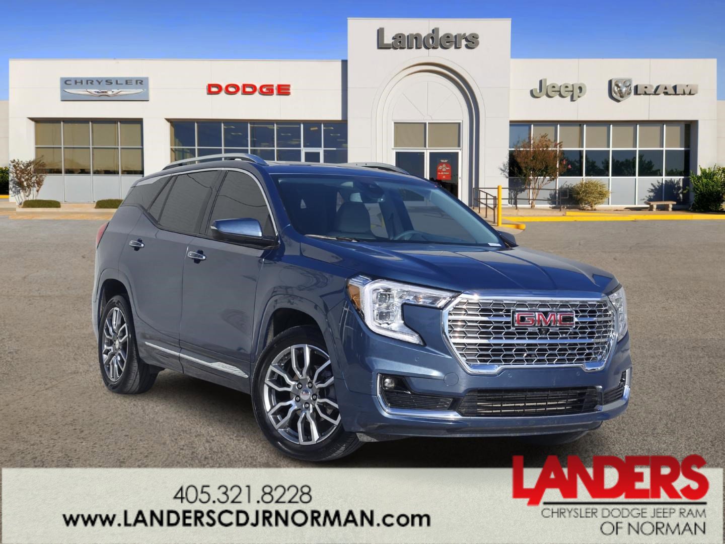 2024 GMC Terrain Denali's photo