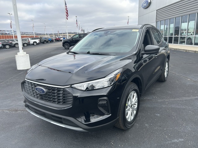 2025 Ford Escape Active photo 2
