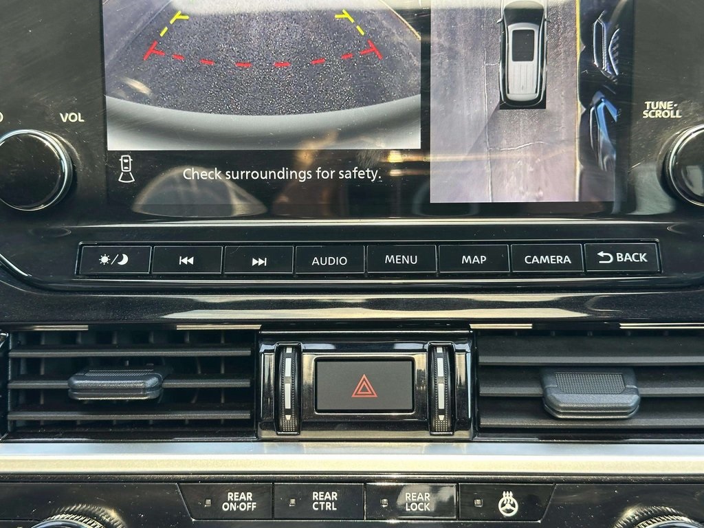 2024 Nissan Pathfinder SL photo 23