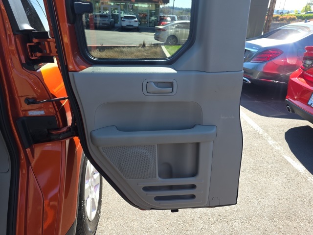 2010 Honda Element EX photo 22