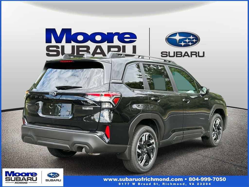 2025 Subaru Forester Premium photo 2