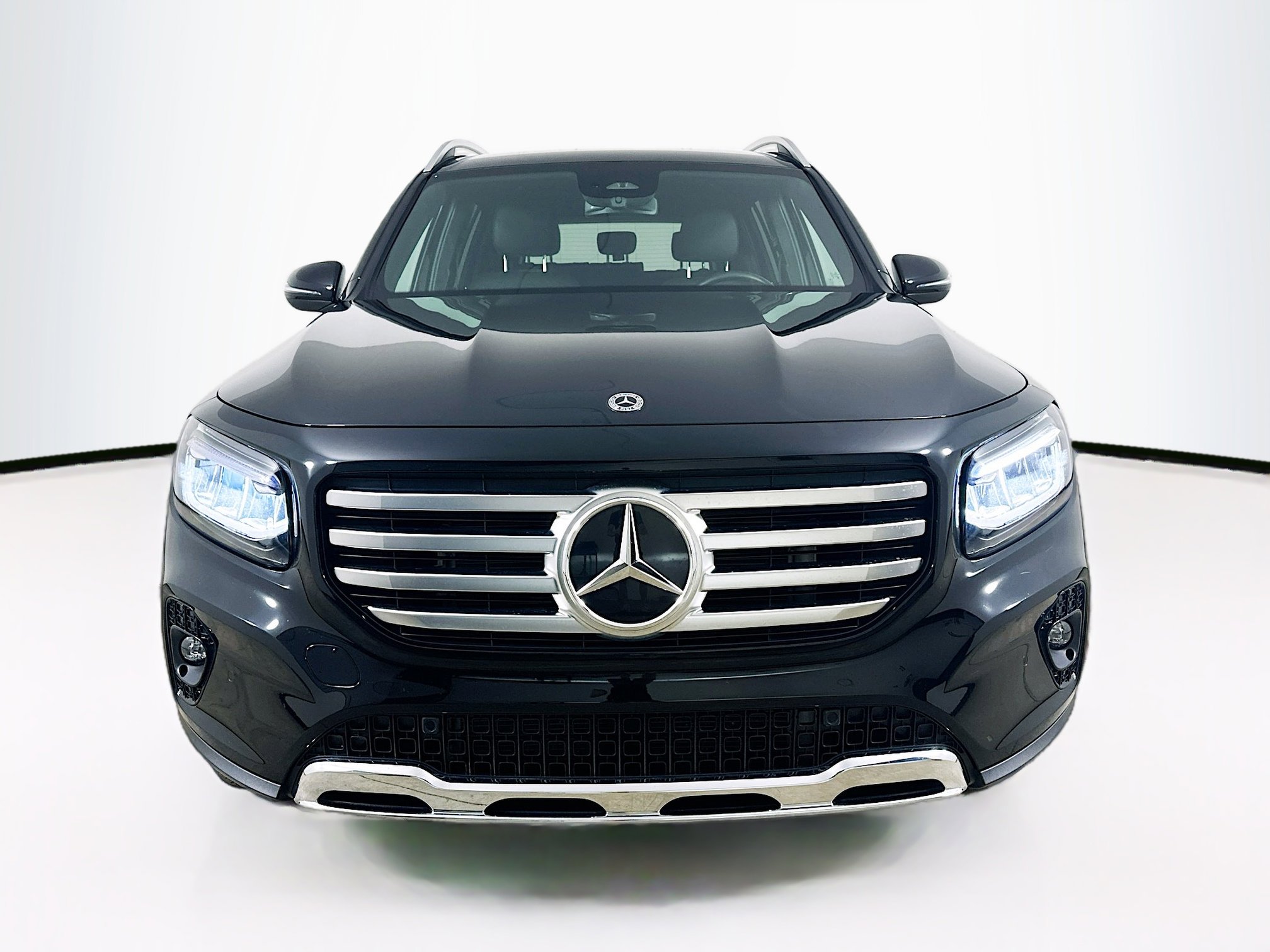 2024 Mercedes Benz GLB 250 4MATIC photo 2