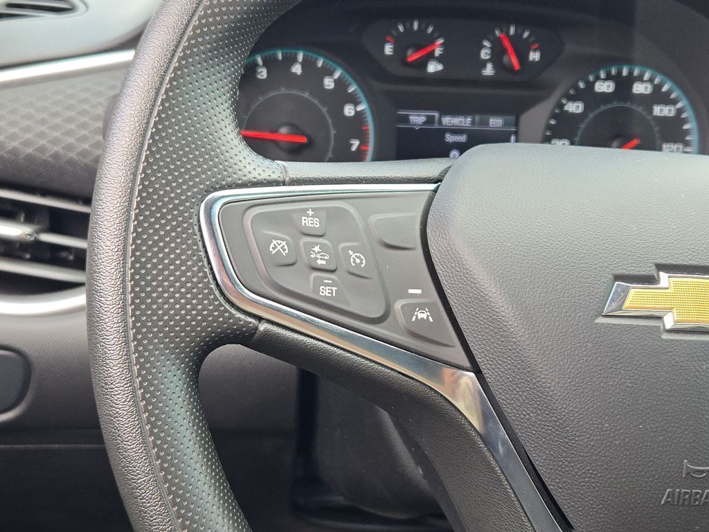 2025 Chevrolet Malibu LS photo 24