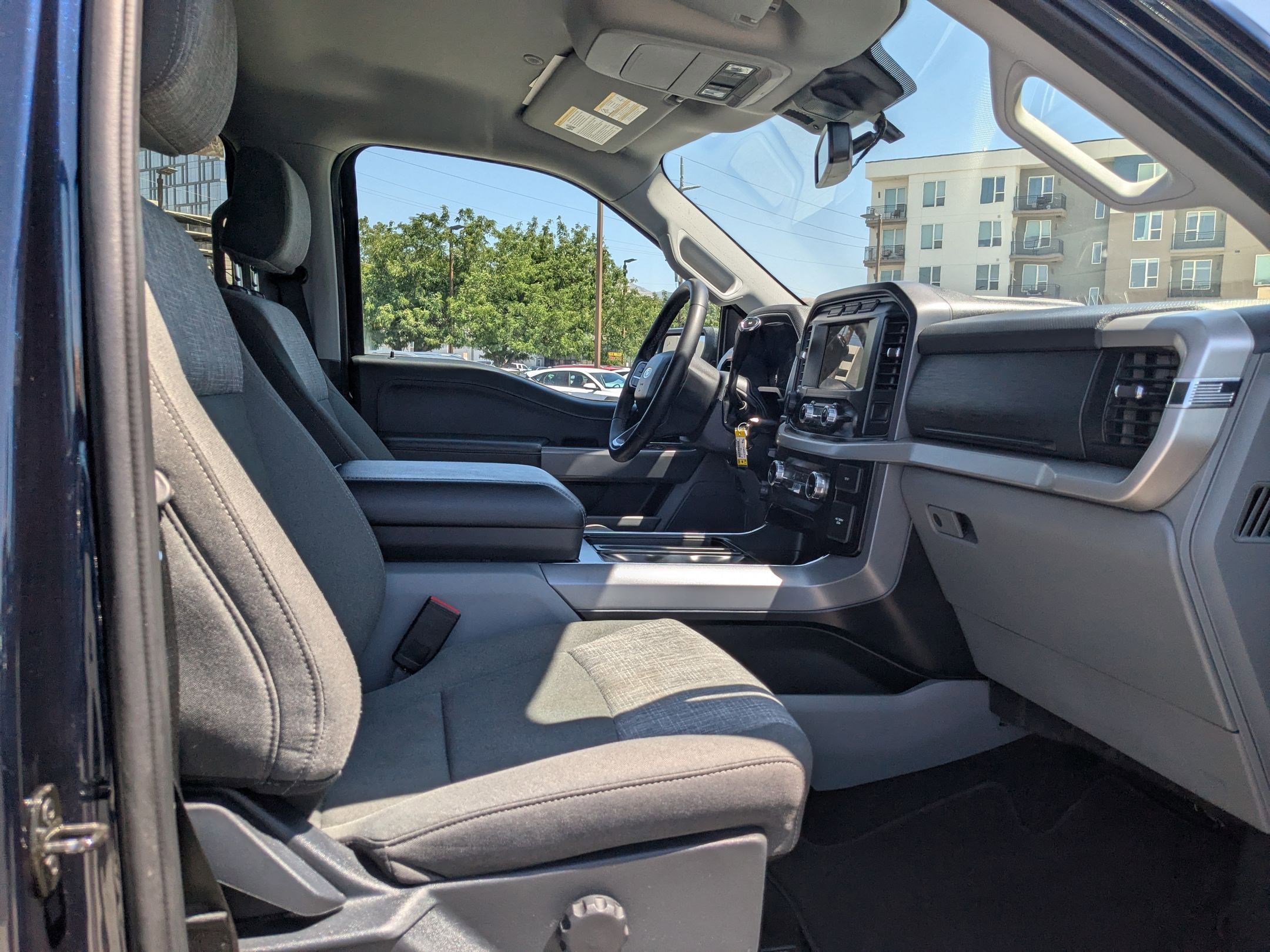 2023 Ford F-150 XLT photo 27