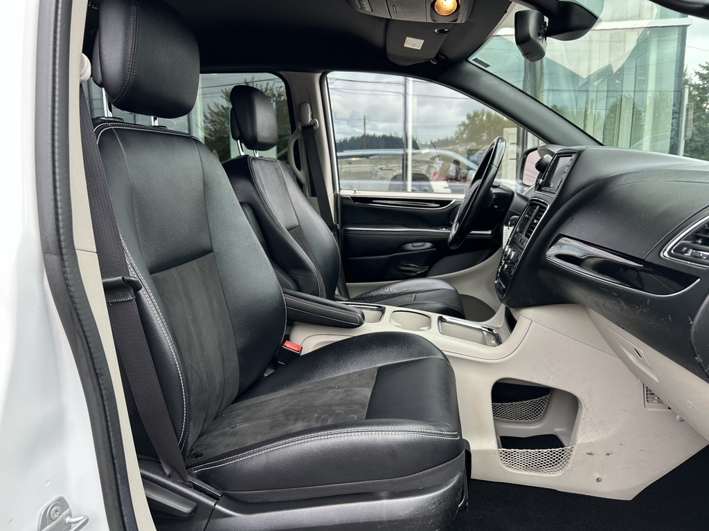 2019 Dodge Grand Caravan SXT photo 28