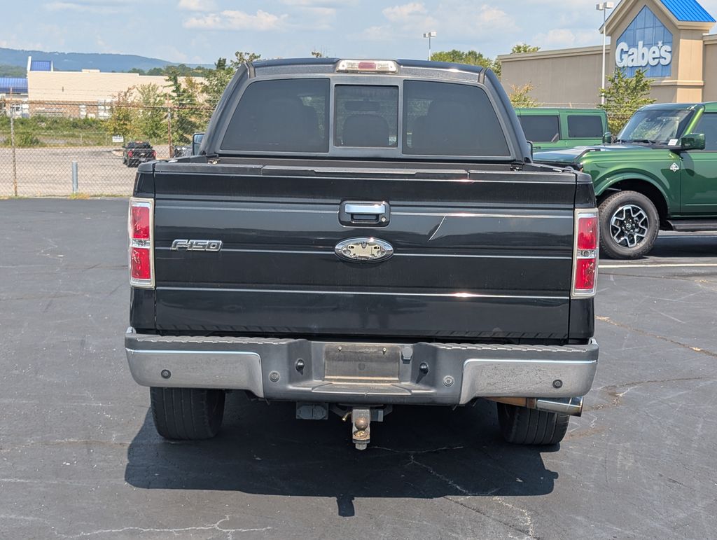 2011 Ford F-150 Lariat photo 4