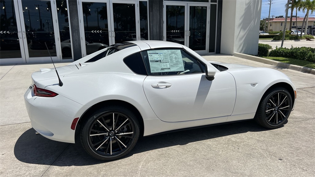 2025 Mazda MX-5 Miata Miata RF Grand Touring photo 4
