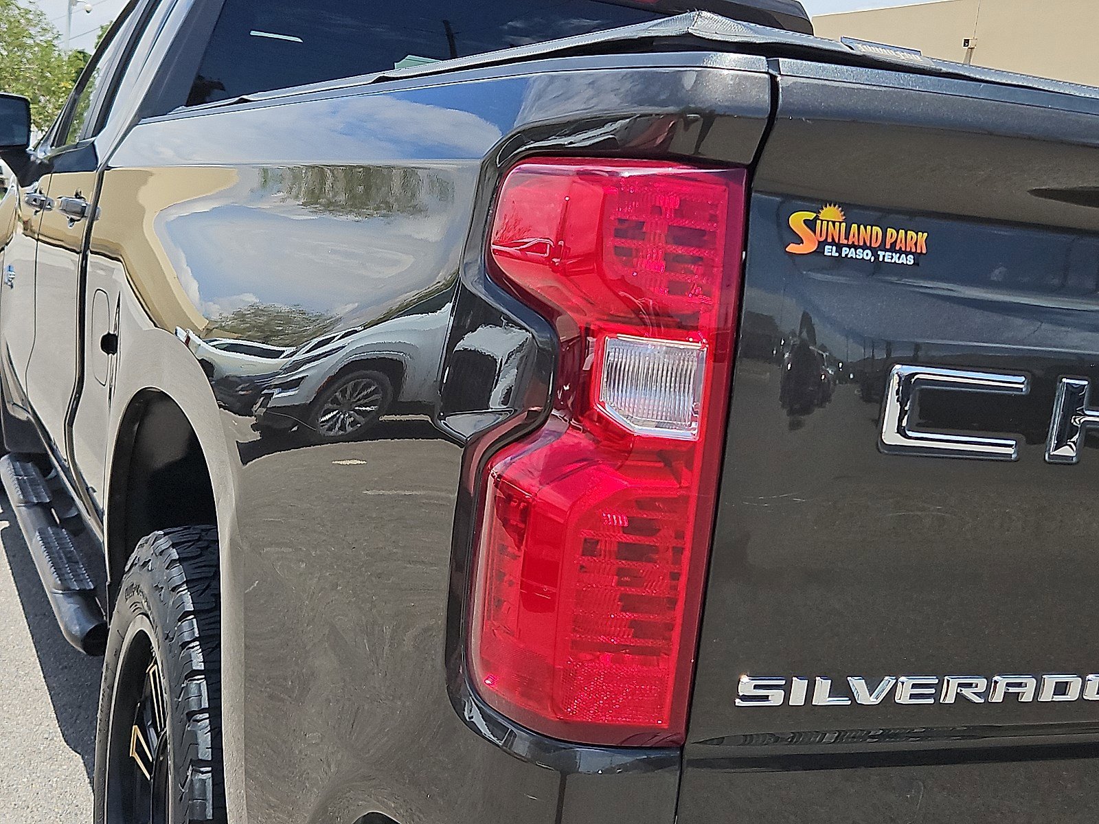 2021 Chevrolet Silverado 1500 LT photo 16