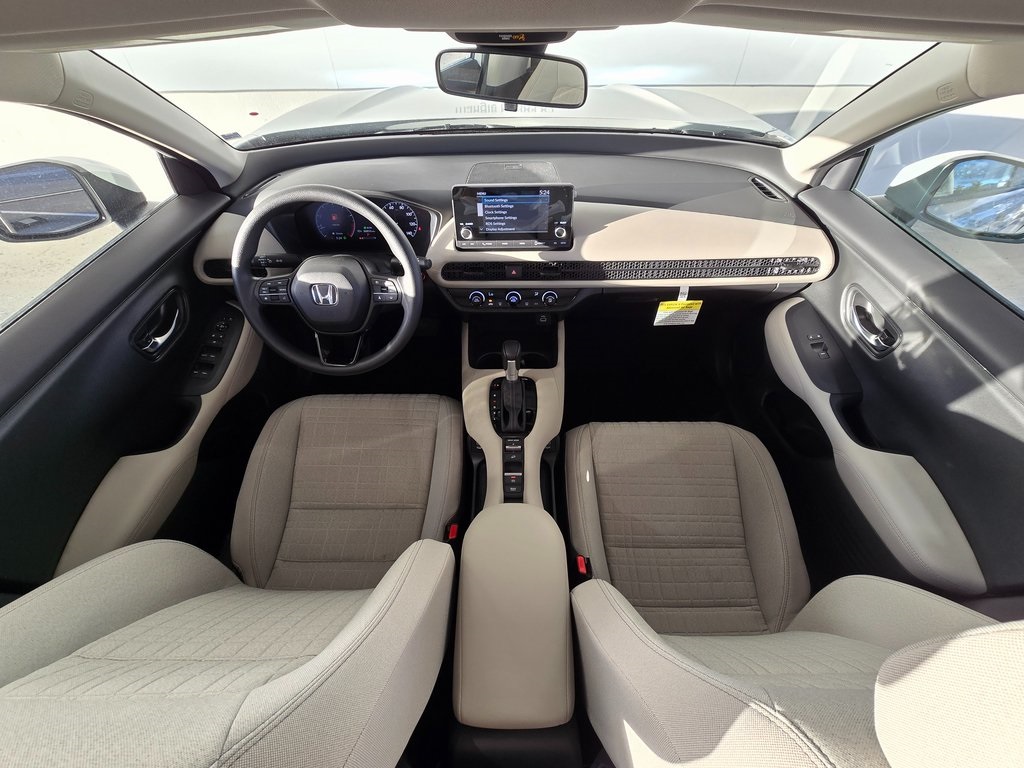 2025 Honda HR-V LX photo 6