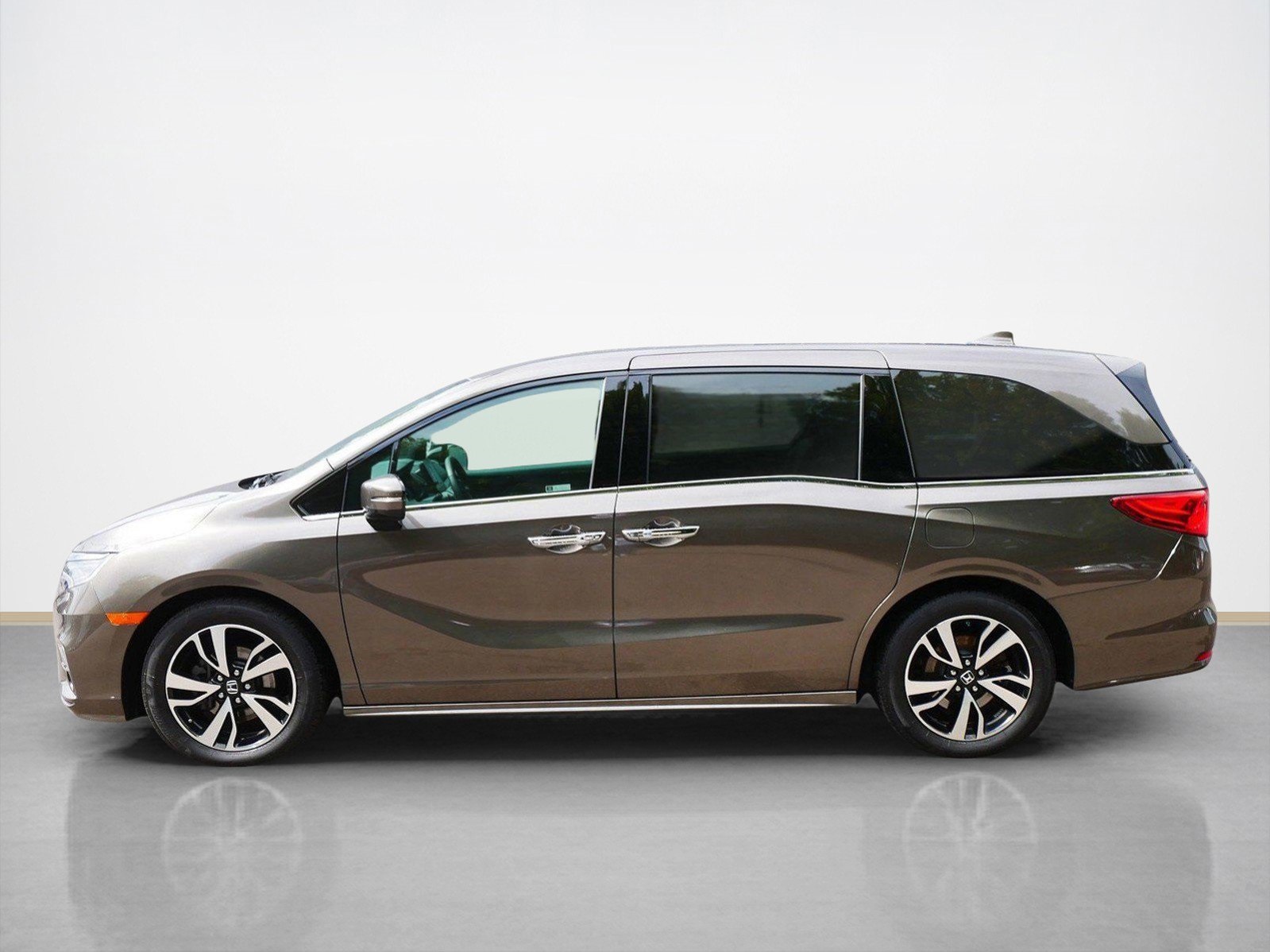 2020 Honda Odyssey Elite photo 5