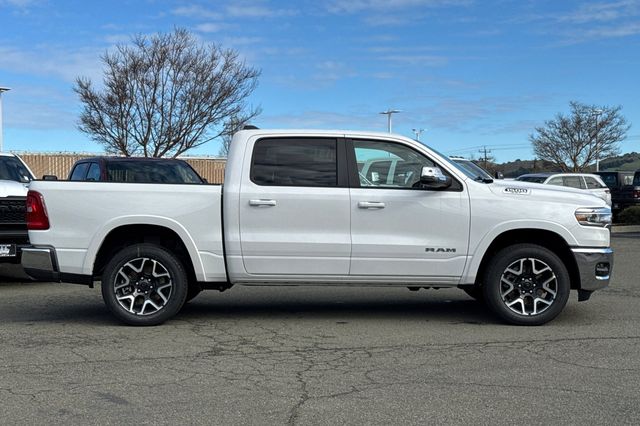 2025 Ram 1500 Laramie photo 3