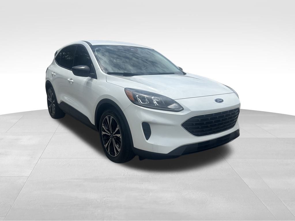 2022 Ford Escape SE photo 3