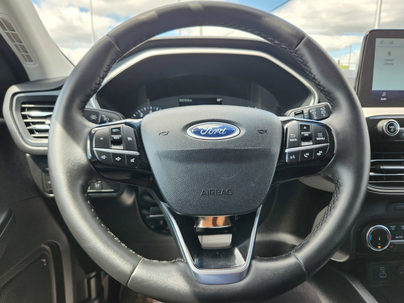 2022 Ford Escape SEL photo 16