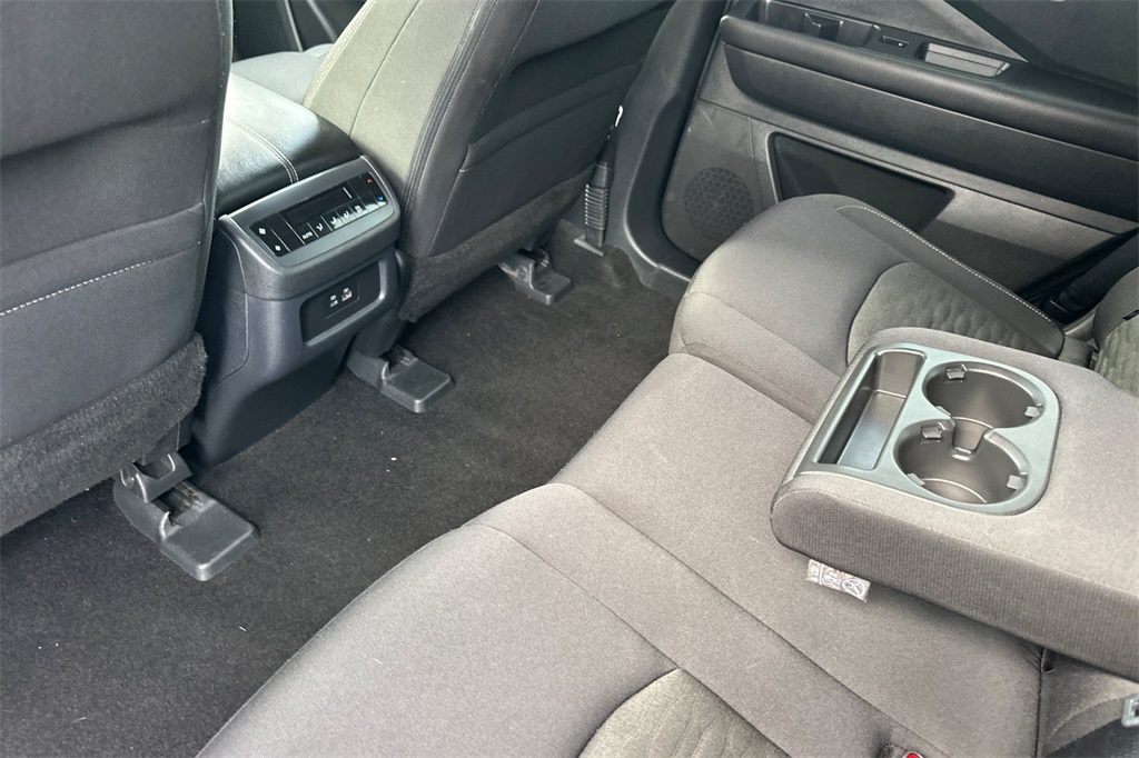 2024 Nissan Pathfinder SV photo 13