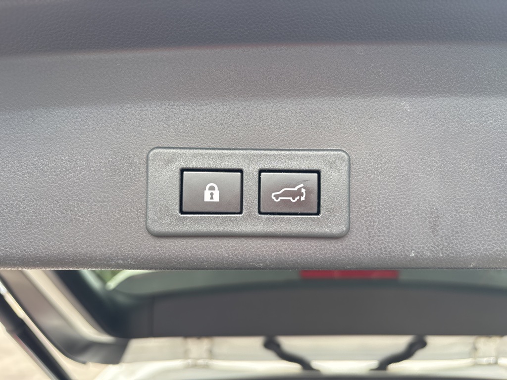 2022 Subaru Ascent Premium photo 25