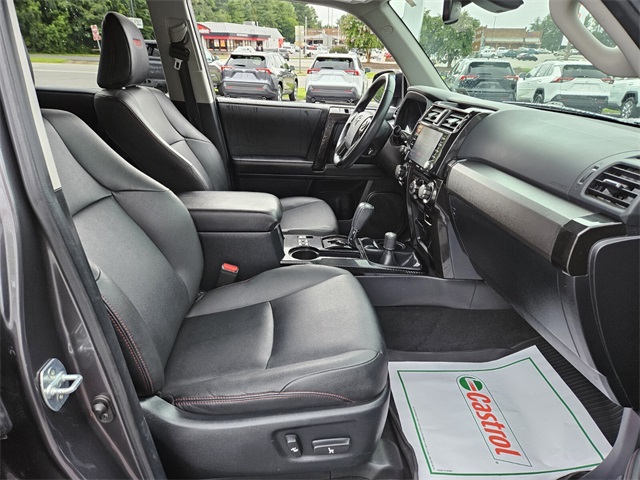 2020 Toyota 4Runner Base photo 17