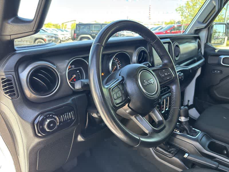 2022 Jeep Wrangler Willys photo 2