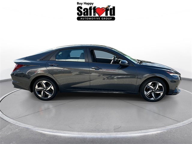 2023 Hyundai Elantra SEL Convenience photo 4