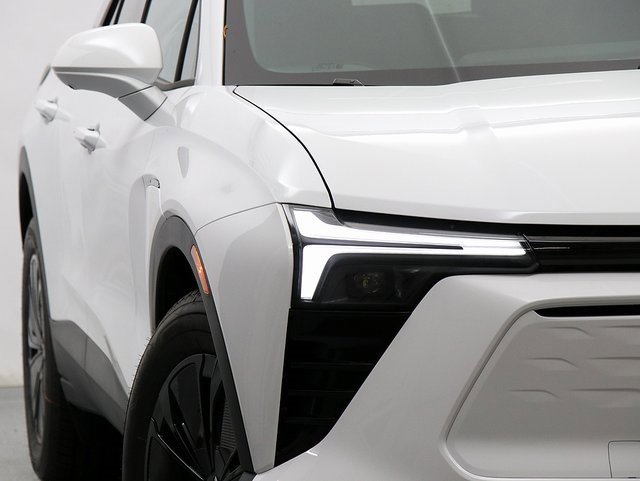 2026 Chevrolet Blazer EV photo 4