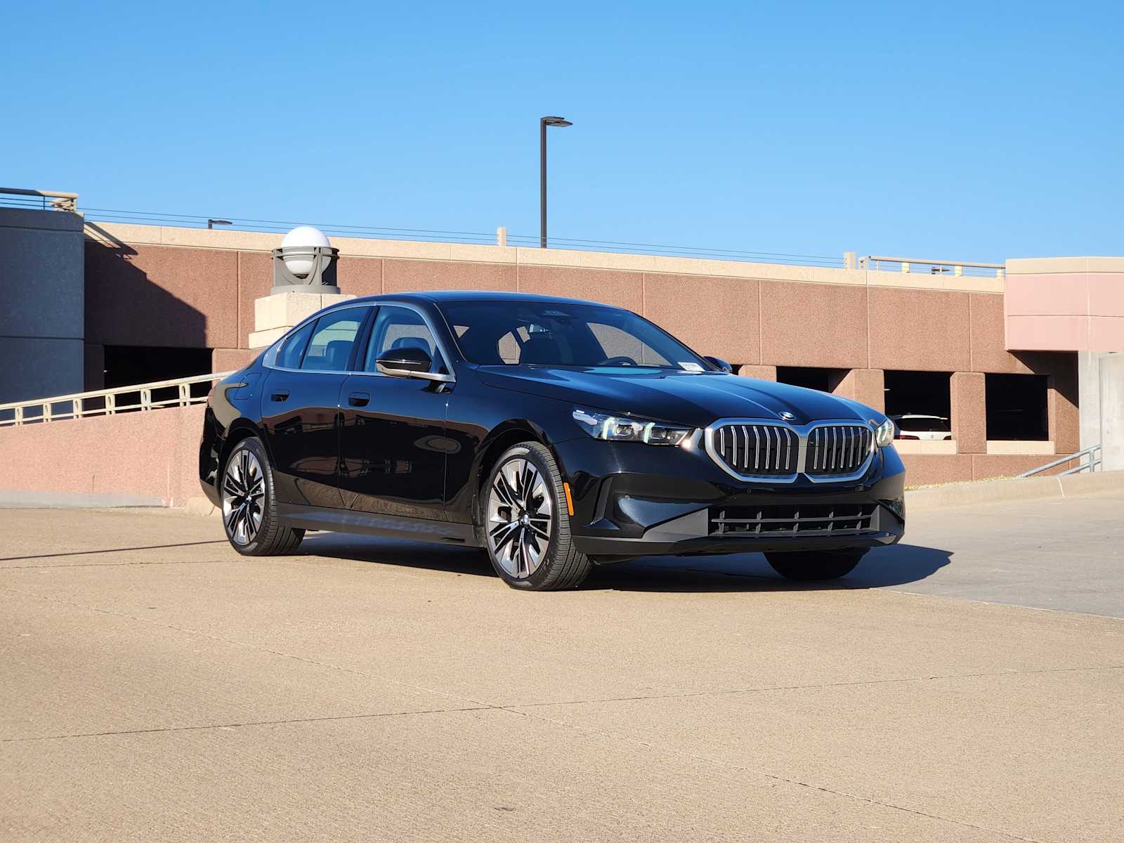 2025 Bmw 530i photo 2