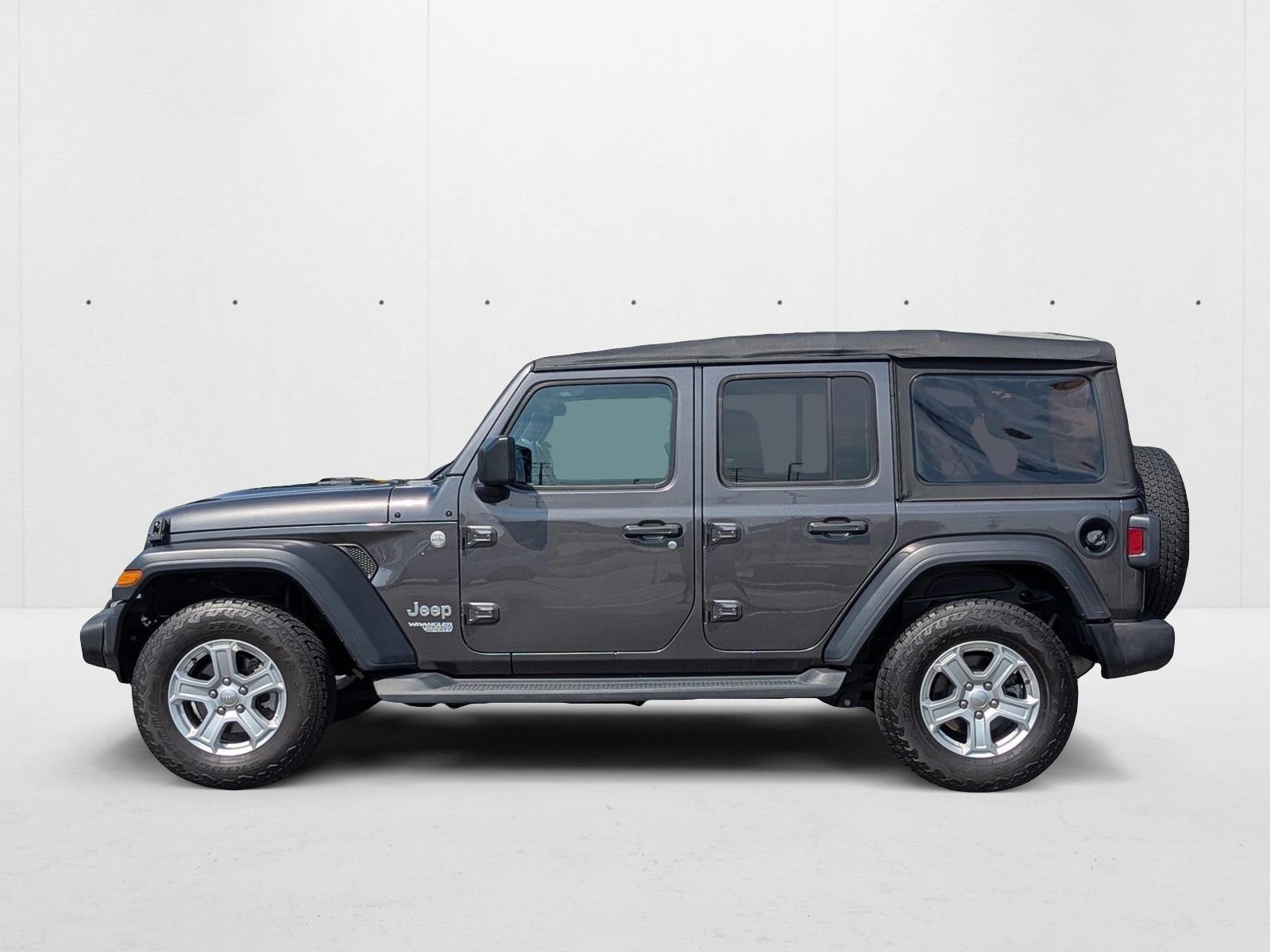 2018 Jeep Wrangler Unlimited Sport S photo 2