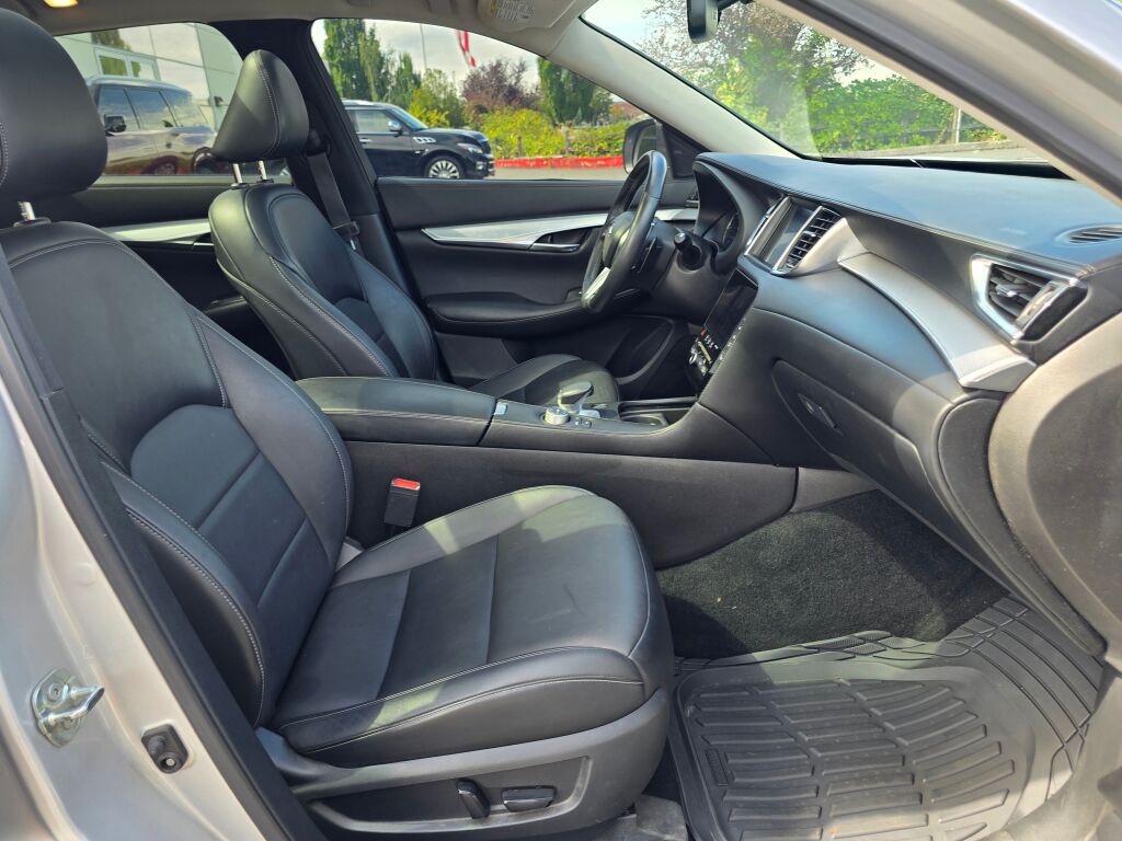 2021 Infiniti QX50 Luxe photo 19