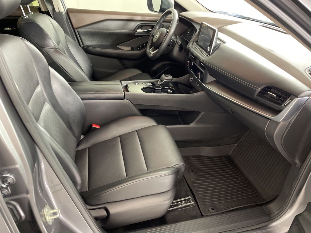 2023 Nissan Rogue SV photo 45