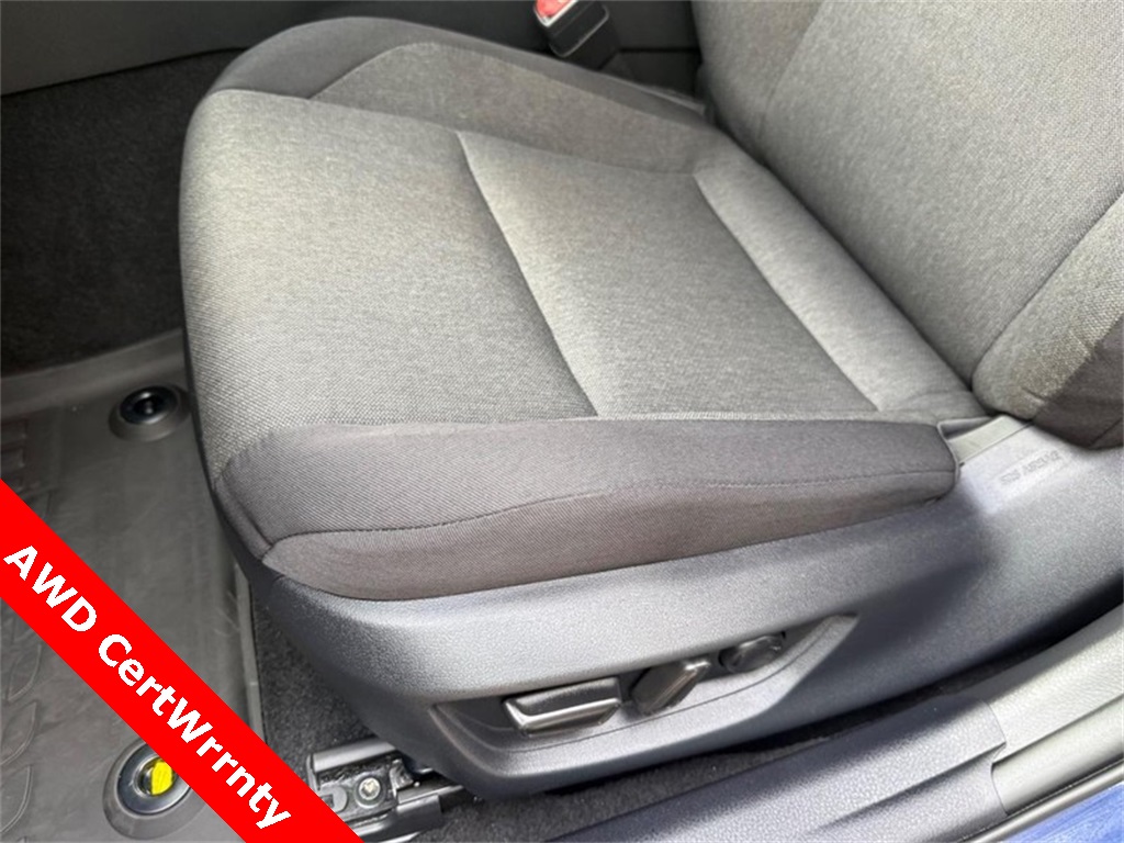 2025 Toyota Camry LE photo 16