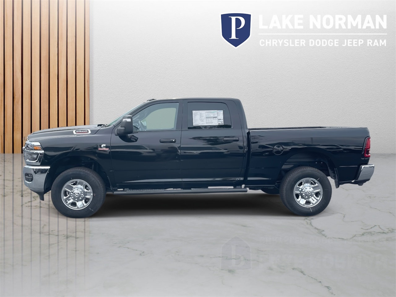 2025 Ram 2500 Tradesman photo 3