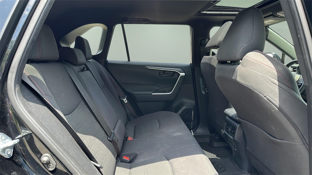 2021 Toyota RAV4 Prime XLE Premium photo 16