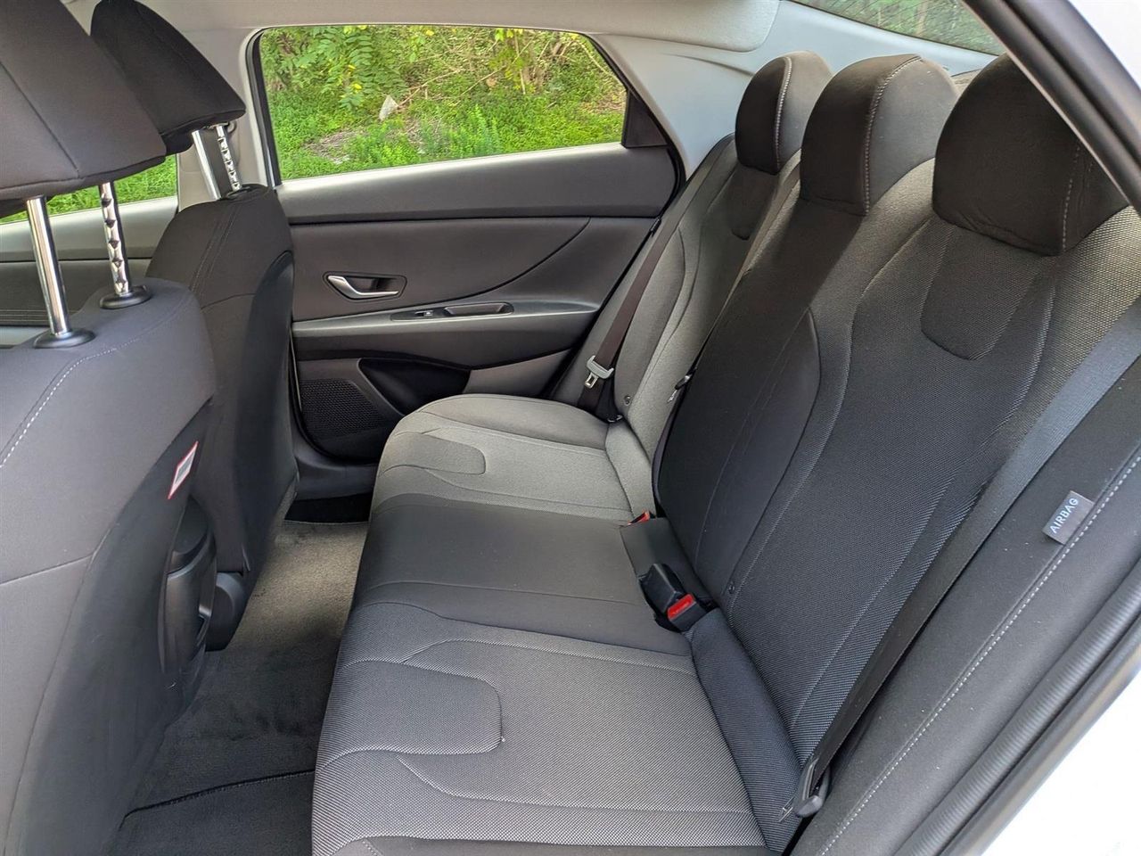 2025 Hyundai Elantra SE photo 24