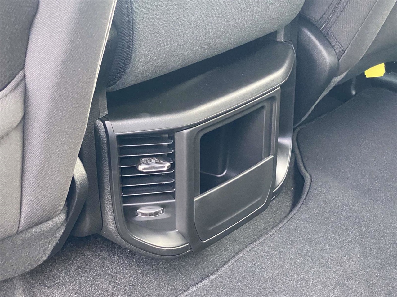 2025 Ram 1500 Tradesman photo 27