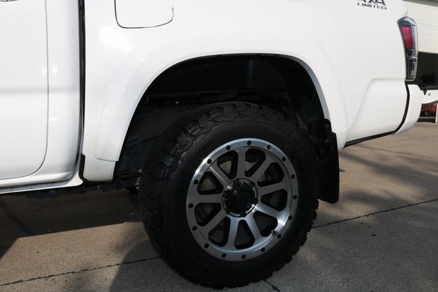 2020 Toyota Tacoma Limited photo 7