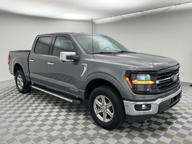 2024 Ford F-150 XLT photo 3