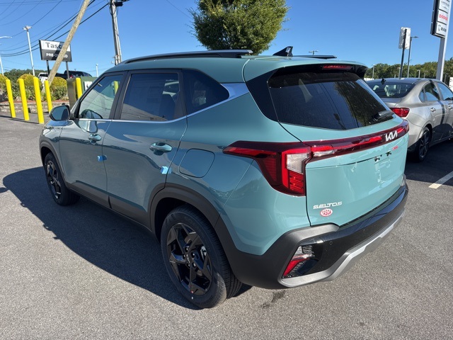 2026 Kia Seltos EX photo 2