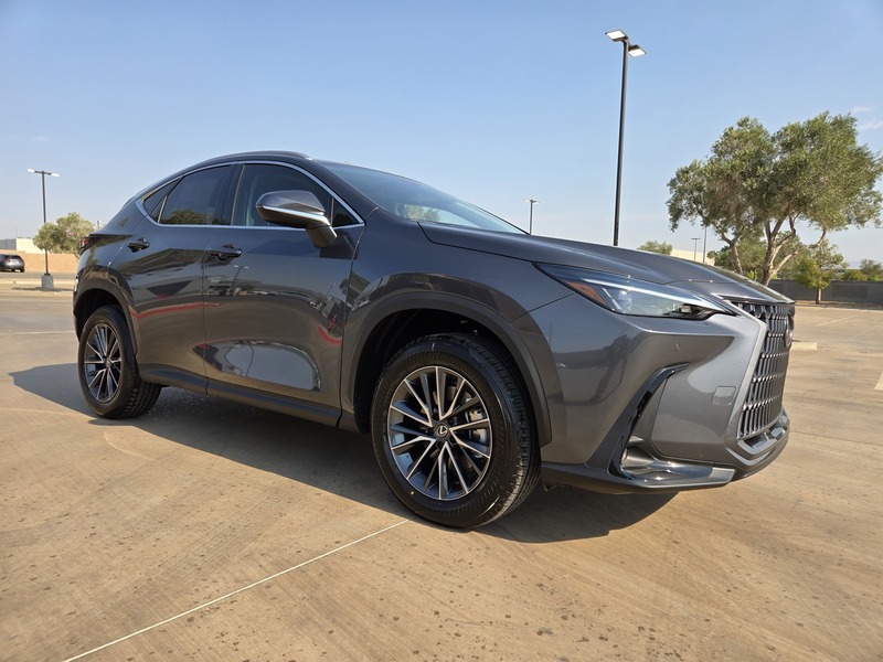 2025 Lexus NX 350 Premium photo 2