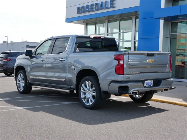 2025 Chevrolet Silverado 1500 High Country photo 4