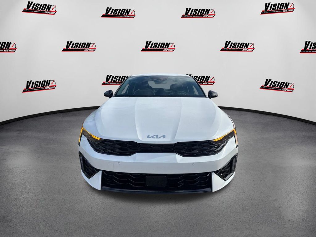 2025 Kia K5 GT-Line photo 2