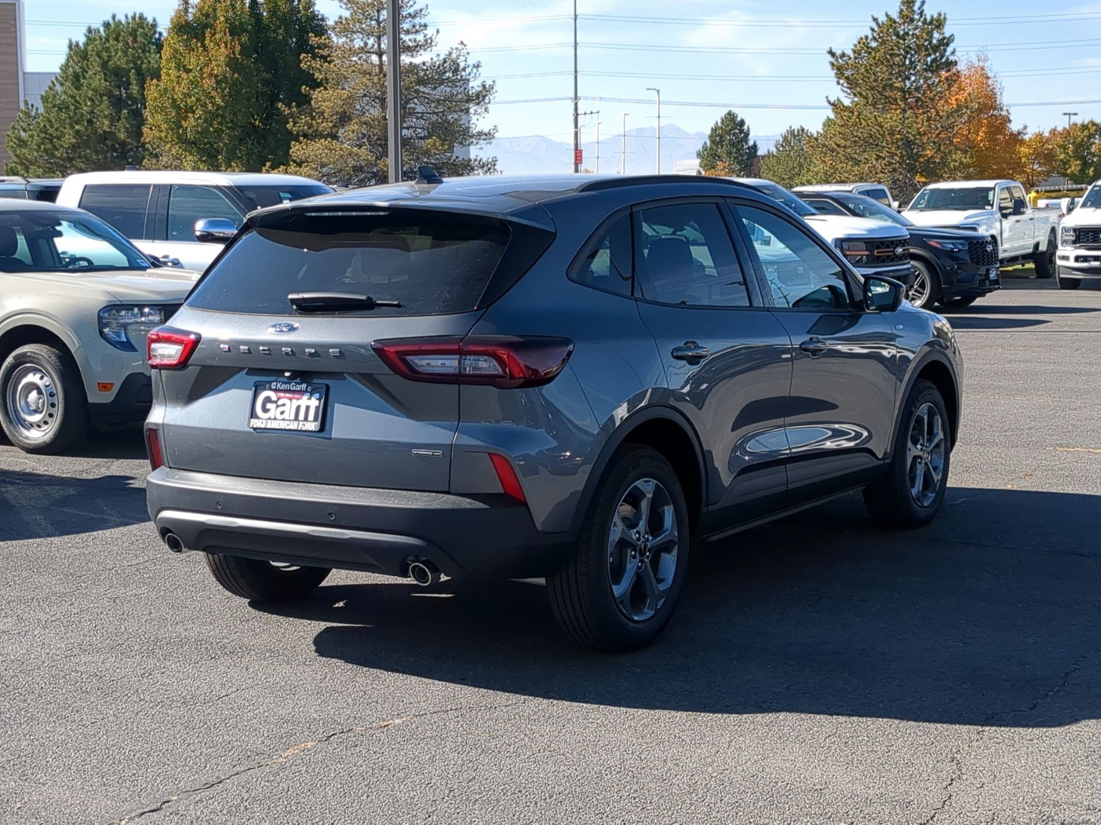 2026 Ford Escape ST-Line Select photo 3