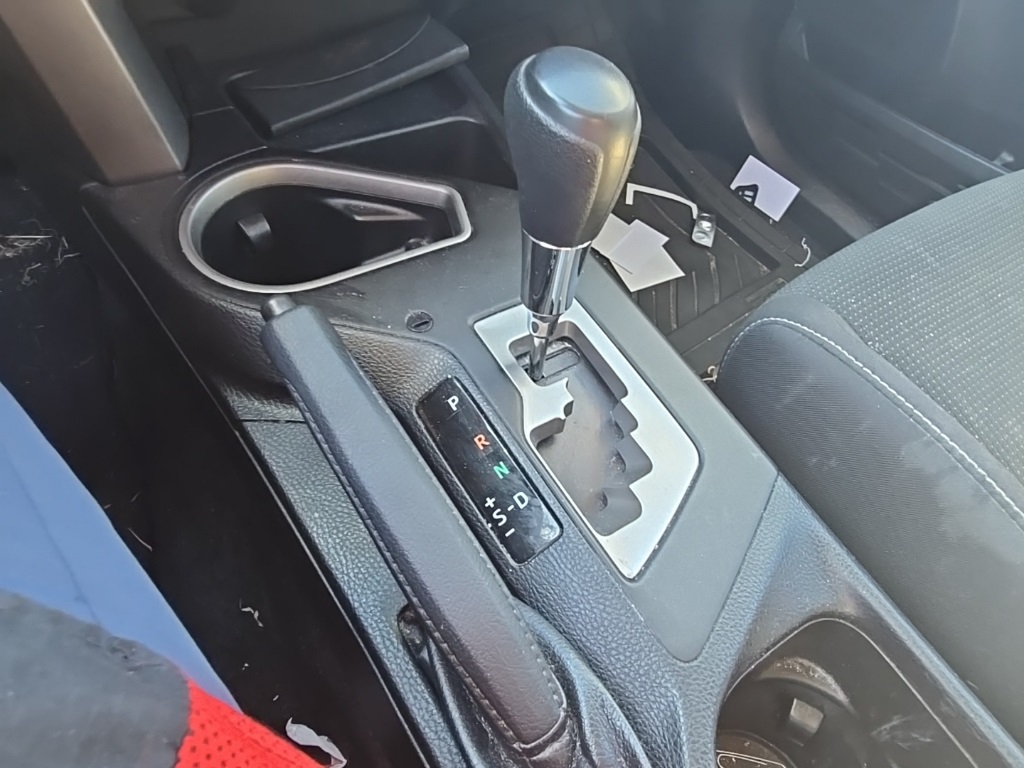 2017 Toyota RAV4 XLE photo 13